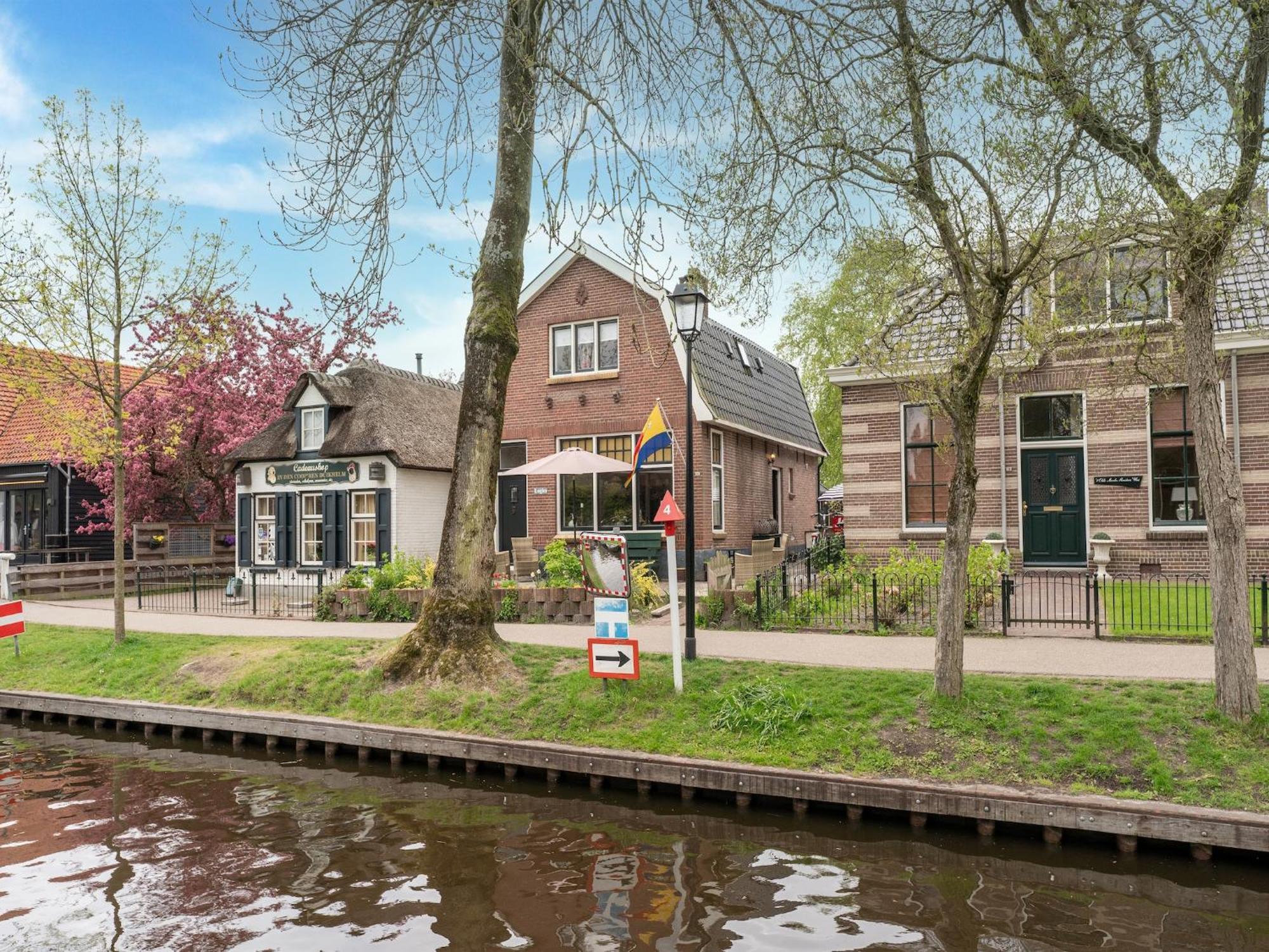 Lodge In Giethoorn With Breakfast エクステリア 写真
