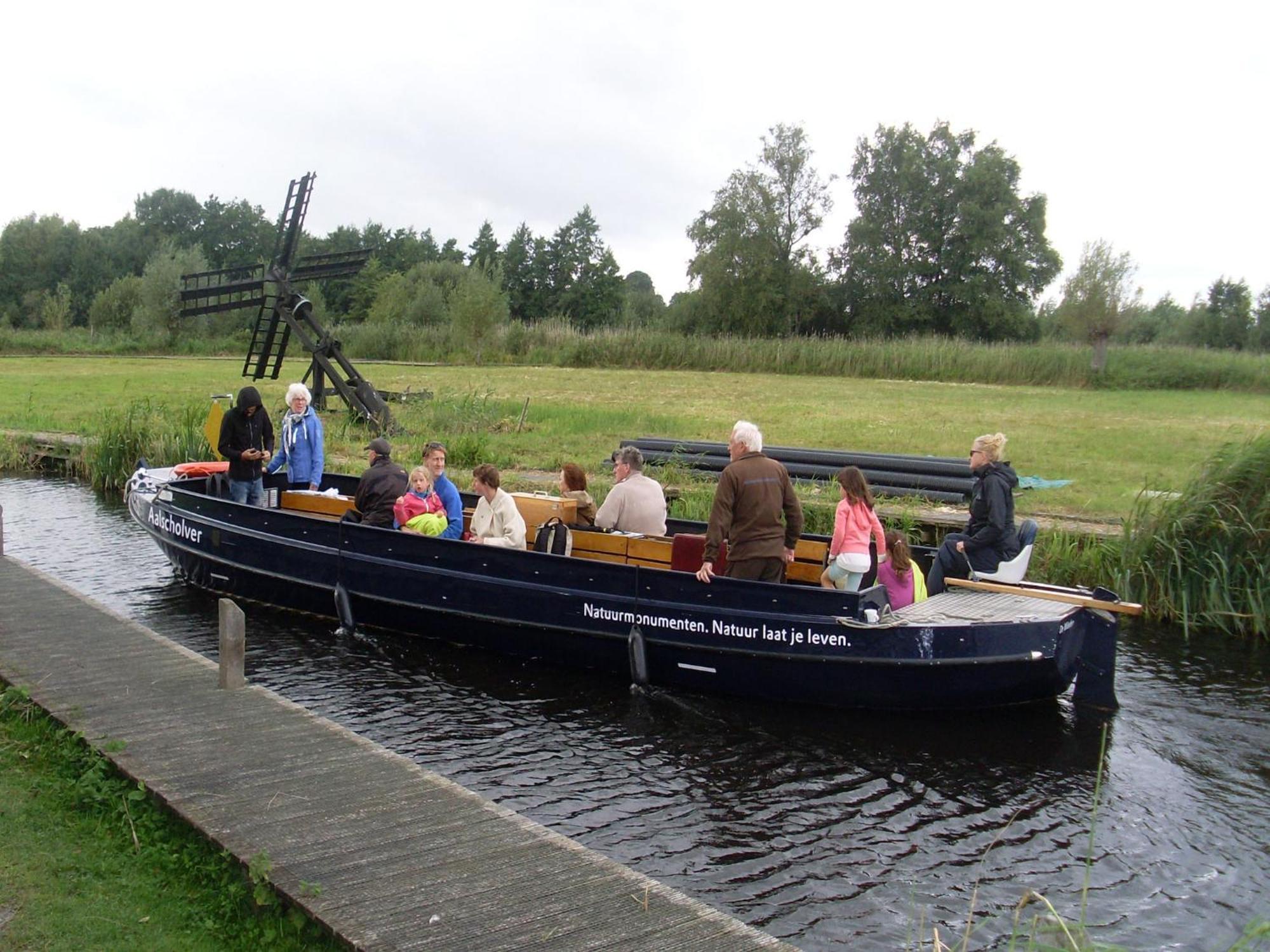 Lodge In Giethoorn With Breakfast エクステリア 写真