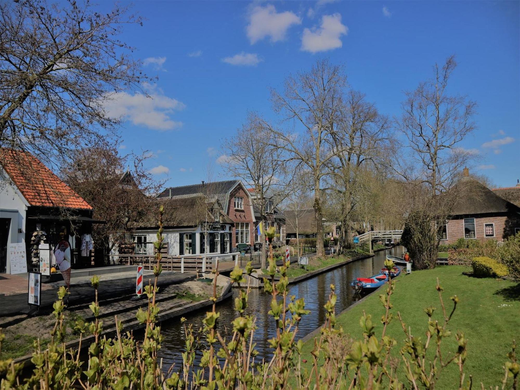 Lodge In Giethoorn With Breakfast エクステリア 写真