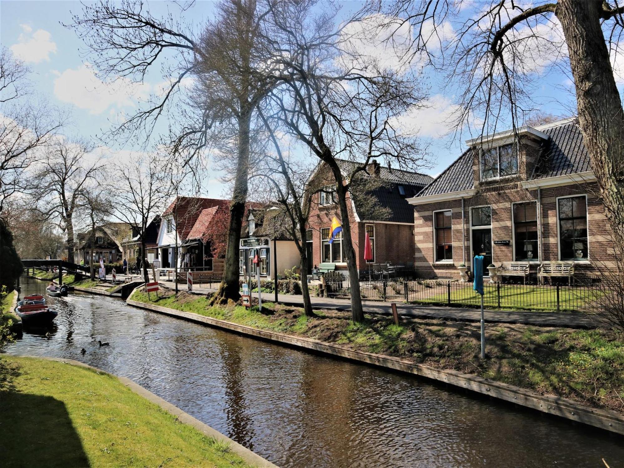 Lodge In Giethoorn With Breakfast エクステリア 写真